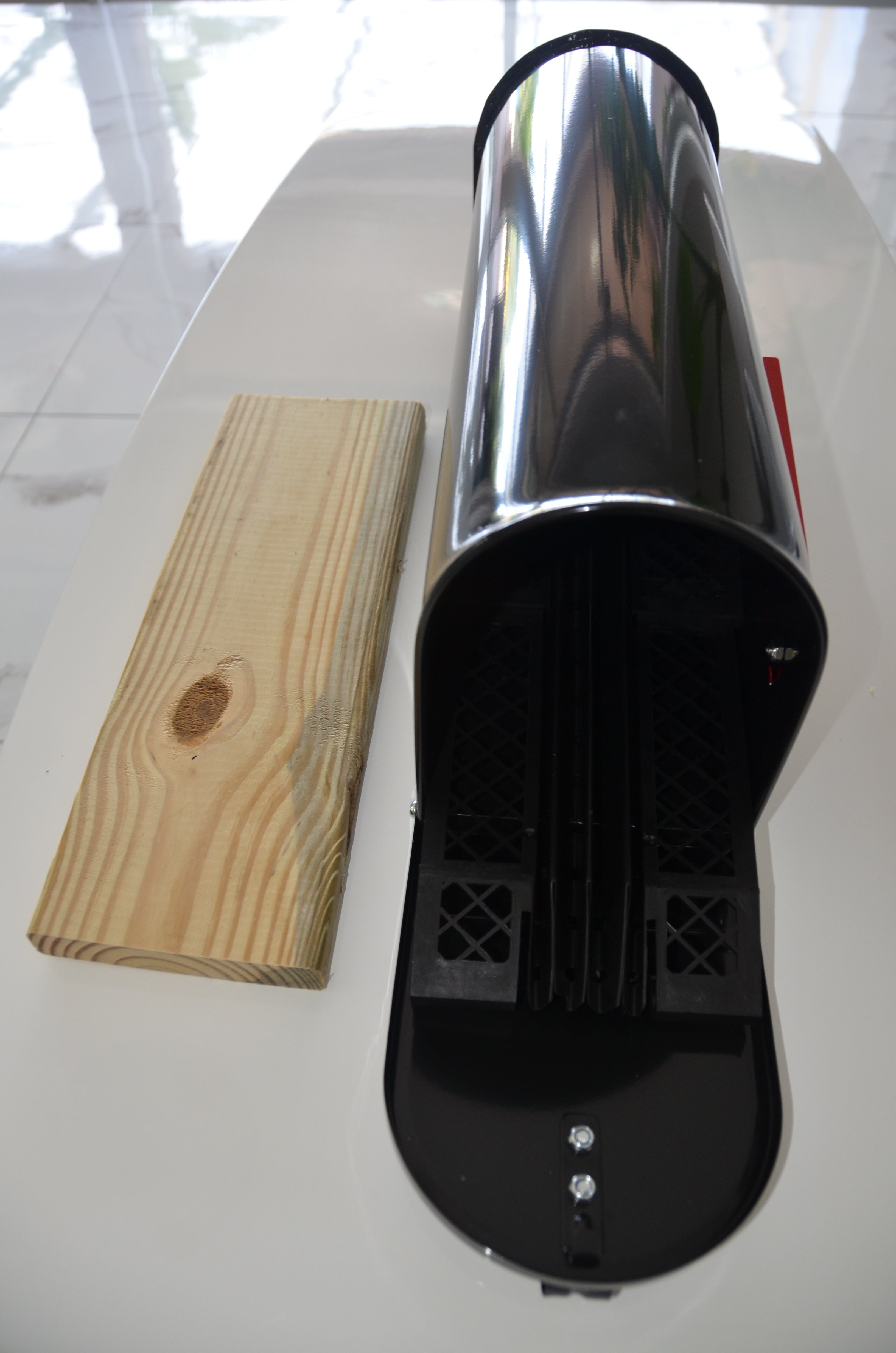 Black Mailbox With Dry Insert